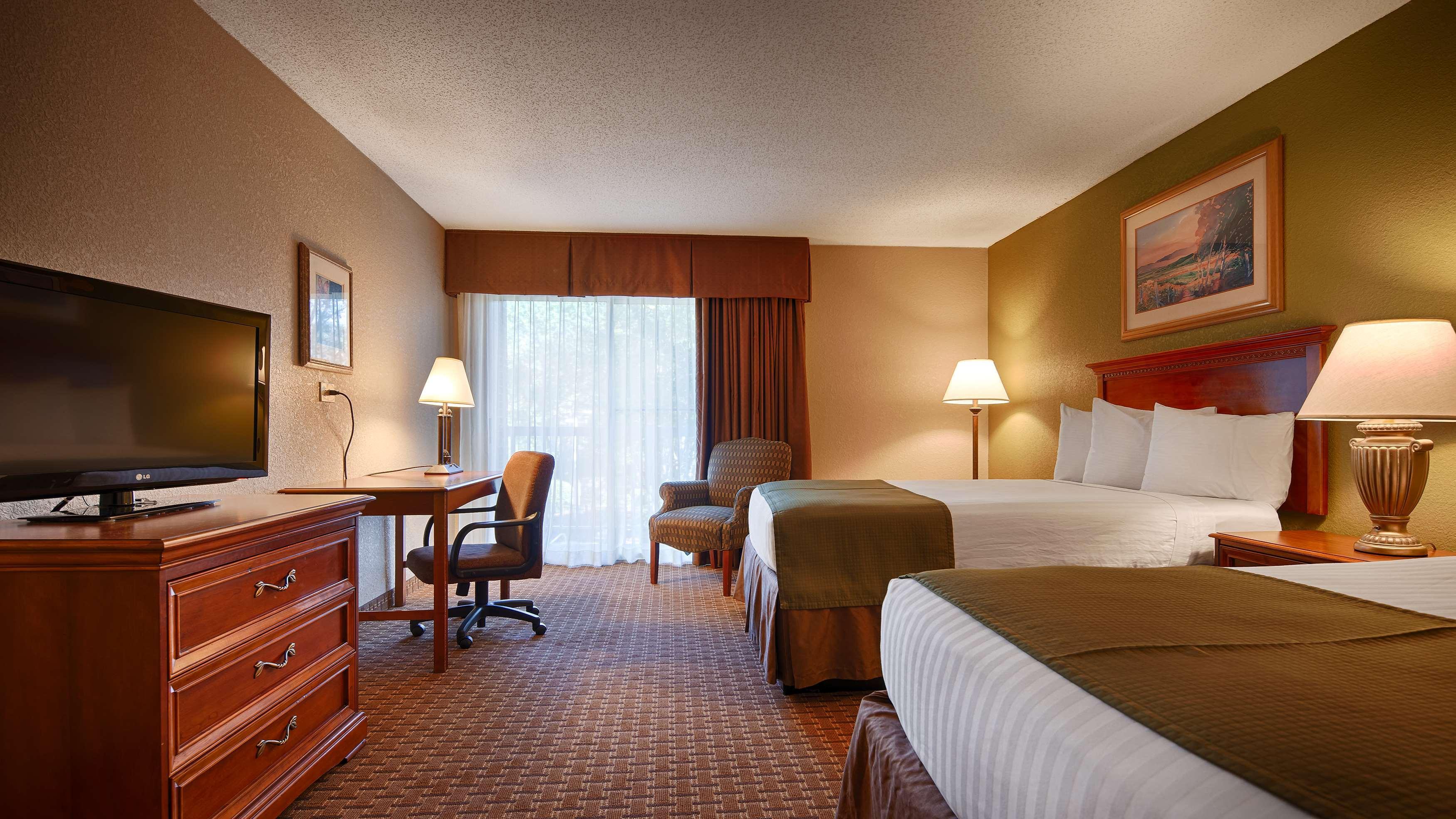 Surestay Plus Hotel By Best Western Raleigh North Downtown Екстер'єр фото