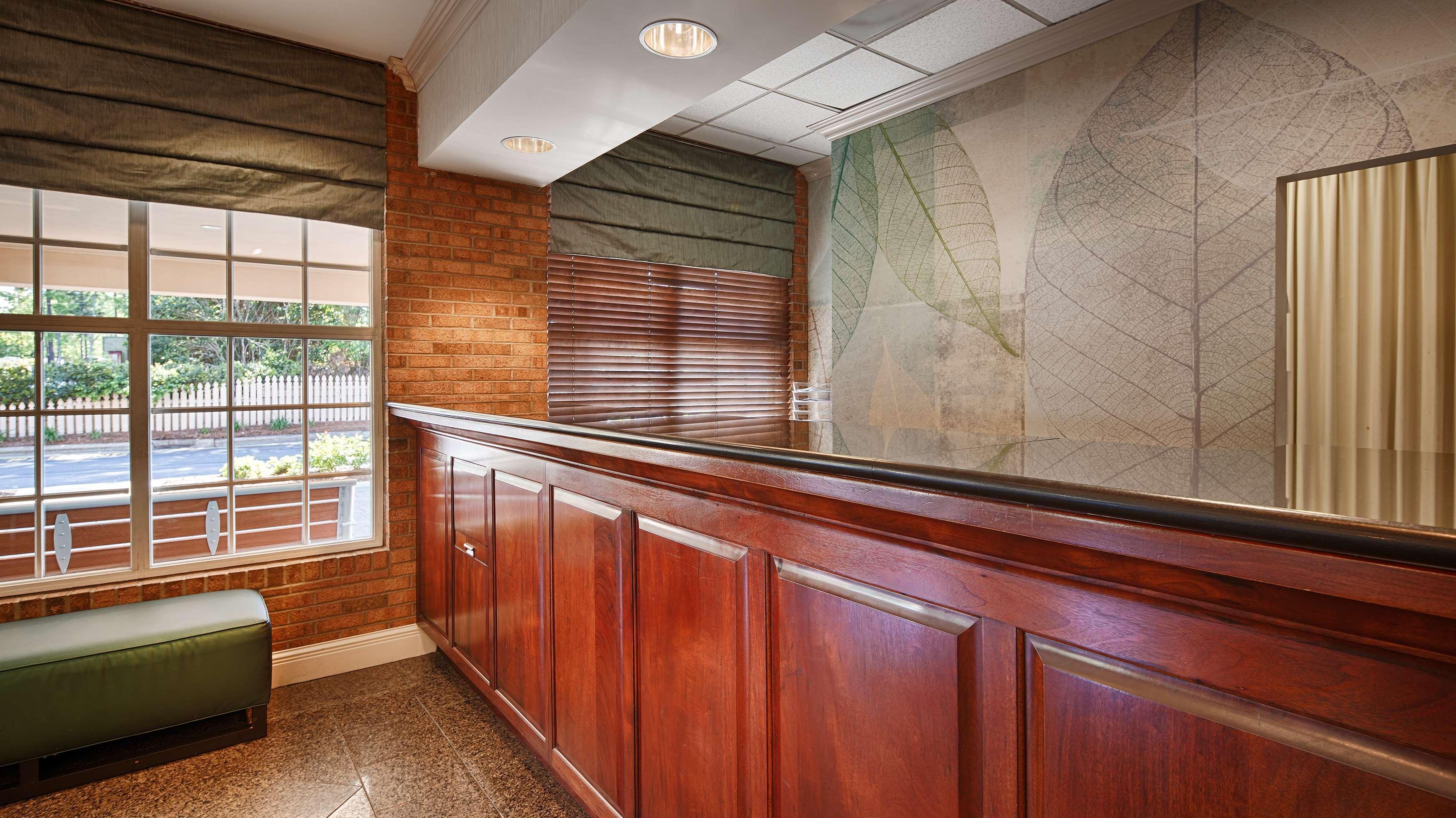 Surestay Plus Hotel By Best Western Raleigh North Downtown Екстер'єр фото