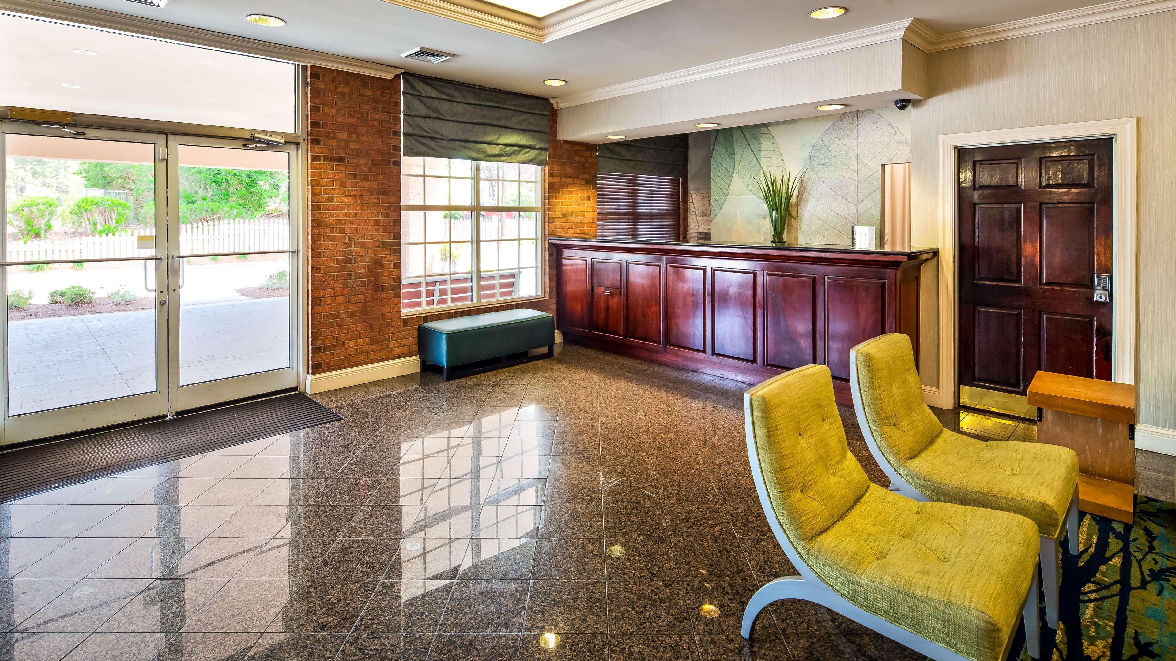 Surestay Plus Hotel By Best Western Raleigh North Downtown Екстер'єр фото