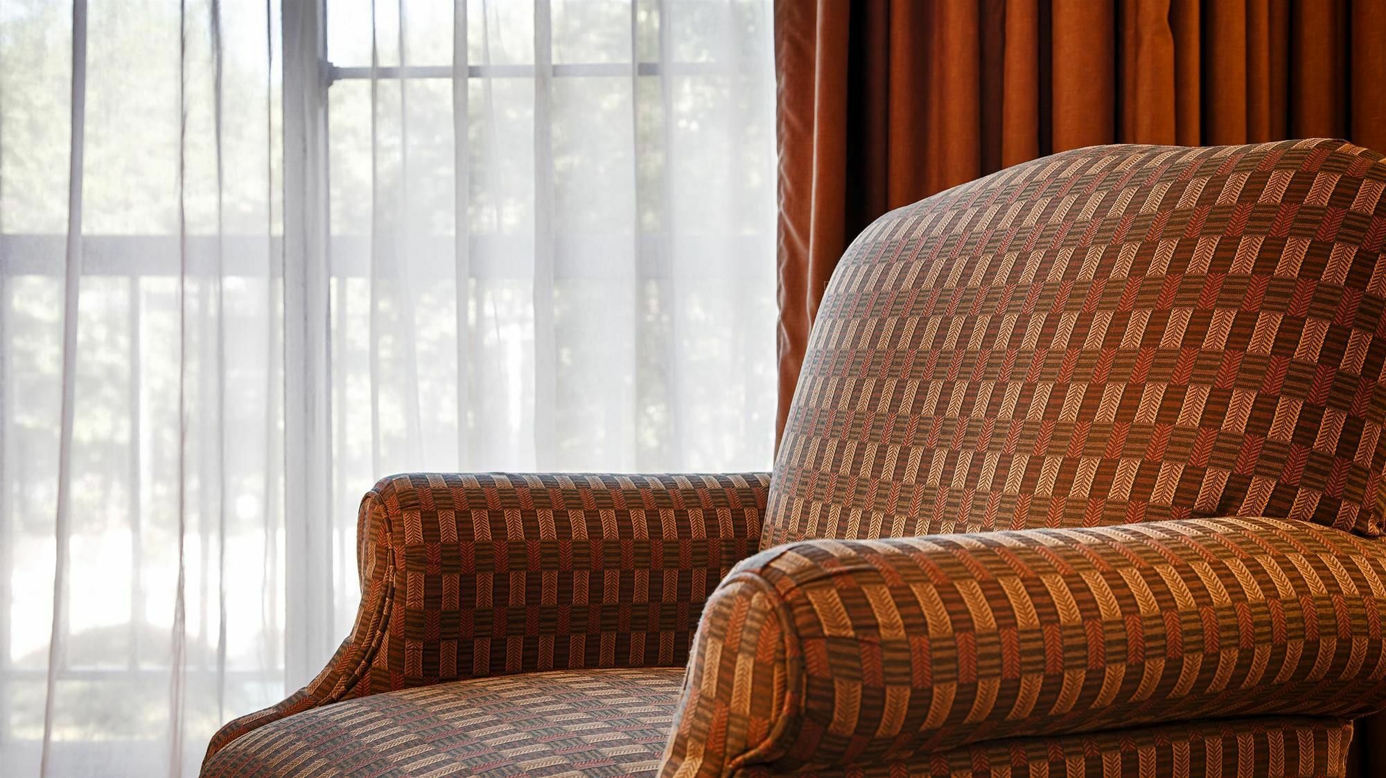Surestay Plus Hotel By Best Western Raleigh North Downtown Екстер'єр фото