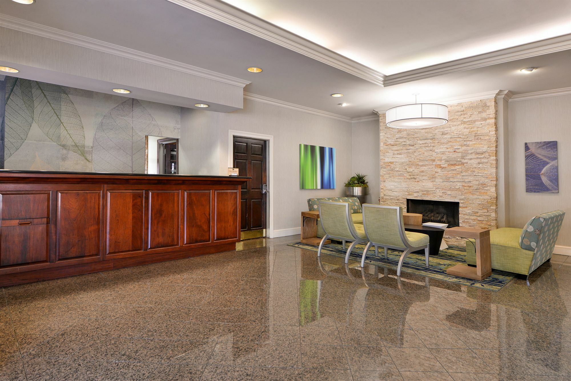 Surestay Plus Hotel By Best Western Raleigh North Downtown Екстер'єр фото